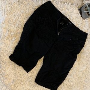 The Limited Drew Fit Black Shorts | Size: 8